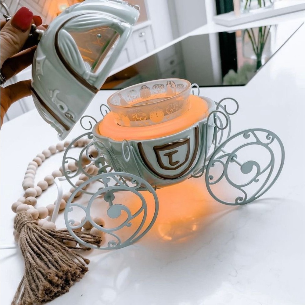 Scentsy Cinderella Carriage